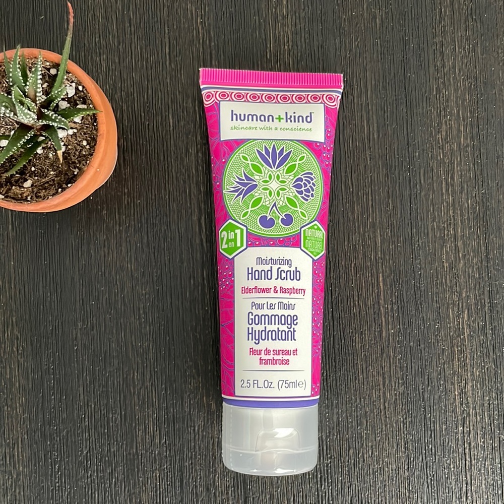 BNIB: human + kind - moisturizing hand scrub